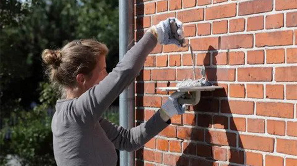 Comparison of semi-clay bricks and cement bricks in building